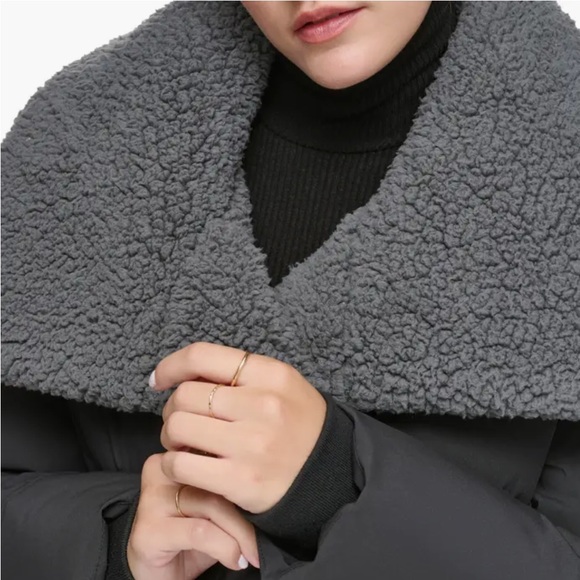 Andrew Marc Valencia Water Resistant Faux Shearling Lined Puffer Jacket - Picture 4 of 7